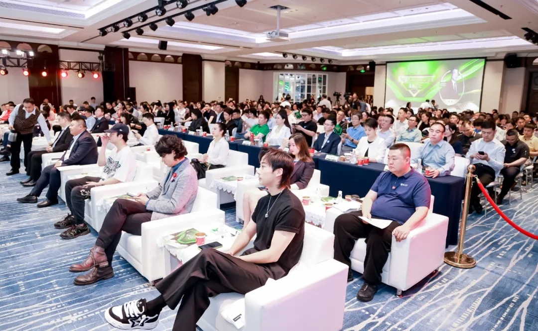 奮斗的青春是最美麗的！