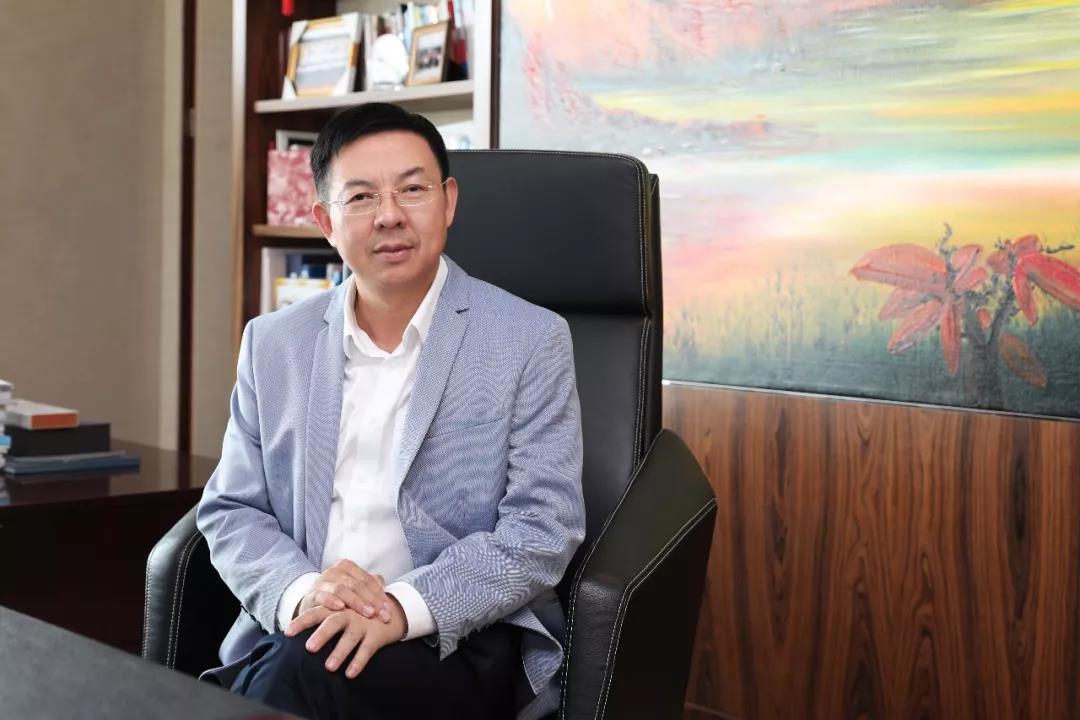 科陸電子董事長饒陸華榮膺“2018年度全球儲能產業十大年度人物”